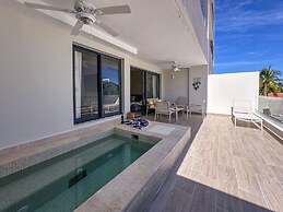 Beautiful Brand new Beach Condo w Picuzzi