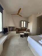 Pentanemi Folegandros