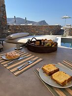 Pentanemi Folegandros