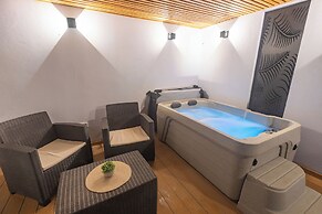 Macas Moon Glamping Monteverde