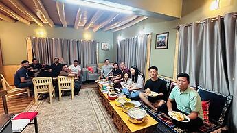 Hillside Homestay and Hostel