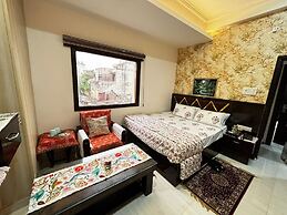 HOTEL D C GRAND