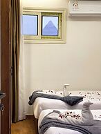 Point Pyramids View Inn