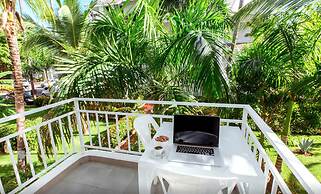 PUNTA CANA Paradise Studios BEACH POOL