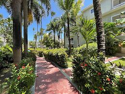 PUNTA CANA Paradise Studios BEACH POOL