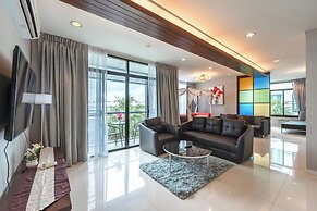 4BR Pool Mountain Views C205