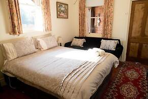 Pierrepoint Wines & Accommodation