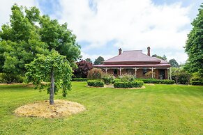 Pierrepoint Wines & Accommodation