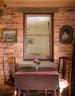 Pierrepoint Wines & Accommodation