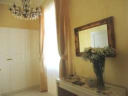 CAMEO B&b