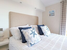 Sandy Snug
