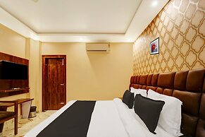 Super Townhouse OAK The Dev Regency