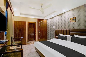Super Townhouse OAK The Dev Regency