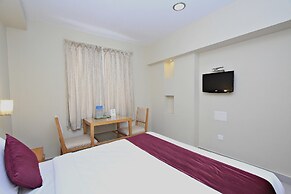 Super Townhouse Hills Palace