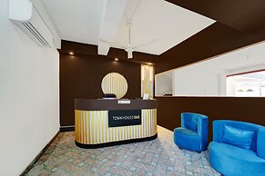Super Townhouse OAK The Dev Regency
