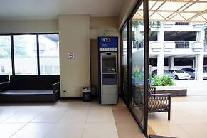 Lovely Skyview Haven -near BGC