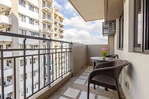 Lovely Skyview Haven -near BGC