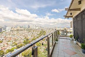 Lovely Skyview Haven -near BGC