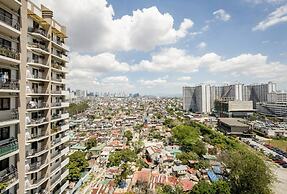 Lovely Skyview Haven -near BGC