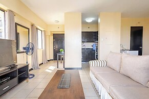 Lovely Skyview Haven -near BGC