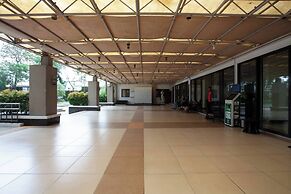 Lovely Skyview Haven -near BGC