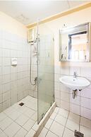 Lovely Skyview Haven -near BGC