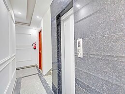 Townhouse Oak Sector 62 Paras Trinity