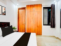 Collection O Sector 143b Noida