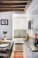 Le Marais Gem
