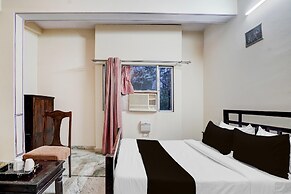 Super Townhouse Chandpole Metro Station