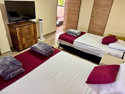 Best View Aparta Hotel