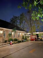 Dhammachart Riverview