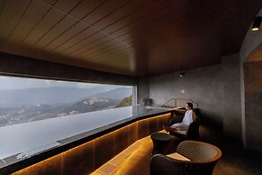 Izu Hotel Resort & Spa