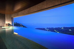 Izu Hotel Resort & Spa