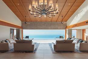 Izu Hotel Resort & Spa