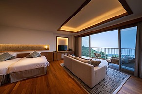Izu Hotel Resort & Spa