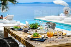 Gallery Luxury Suites & Rooms - Adults Only