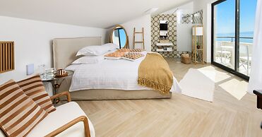 Gallery Luxury Suites & Rooms - Adults Only
