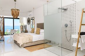 Gallery Luxury Suites & Rooms - Adults Only