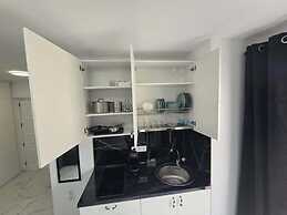 Dream Beach 1 BR Apartment Terrace Dining Pool