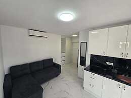 Dream Beach 1 BR Apartment Terrace Dining Pool