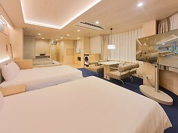 UH Suite Namba Station The Spa