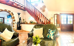 Villa Medinilla With Private Pool in Conil