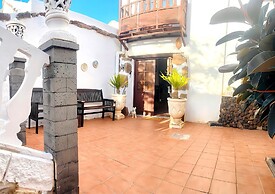 Villa Medinilla With Private Pool in Conil