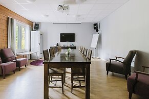 Aava Hotel