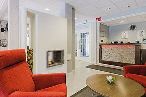 Aava Hotel