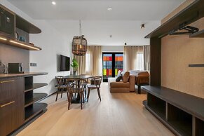 Strand Hotel Apartments