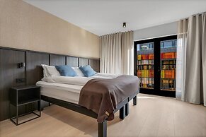 Strand Hotel Apartments