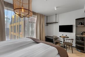 Strand Hotel Apartments