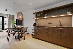 Strand Hotel Apartments